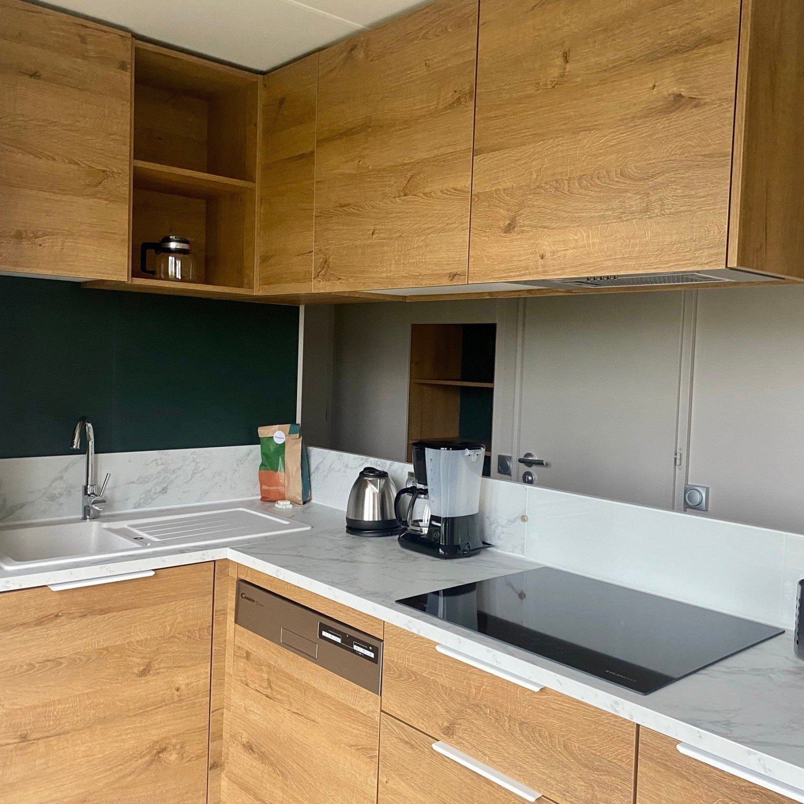 Goolderheide stacaravan extra luxe 6 personen keuken 3